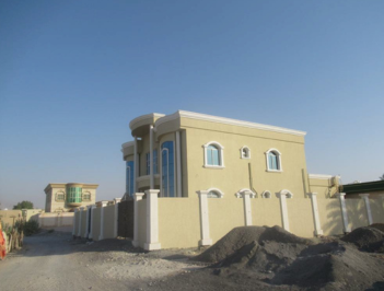 Abdullah sommer Location Shamal, Villa double story,service block,majlish block & b.wall 14 months Year 2016 Amount 1985000AED (3)