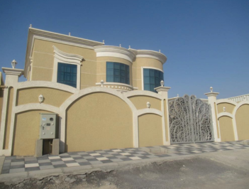 Abdullah sommer Location Shamal, Villa double story,service block,majlish block & b.wall 14 months Year 2016 Amount 1985000AED
